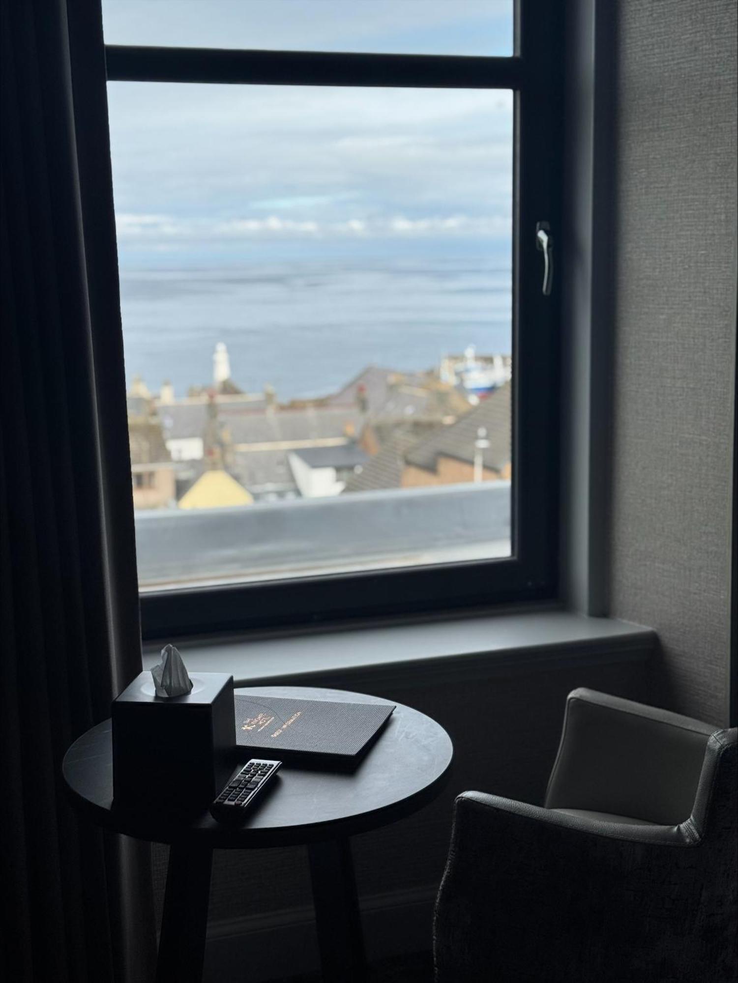 The Knowes Hotel & Restaurant Macduff Camera foto